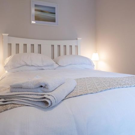 Contemporary One Bedroom Apartment Close To All Amenities In Conservation Area Tain Kültér fotó