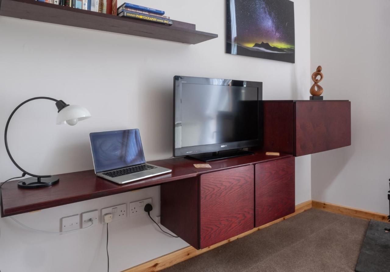 Contemporary One Bedroom Apartment Close To All Amenities In Conservation Area Tain Kültér fotó