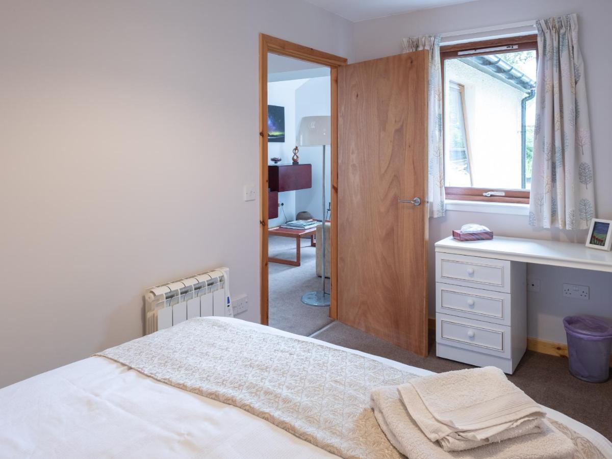 Contemporary One Bedroom Apartment Close To All Amenities In Conservation Area Tain Kültér fotó